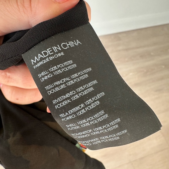 Club Monaco Gussie wrap NWT XS - Picture 7 of 7